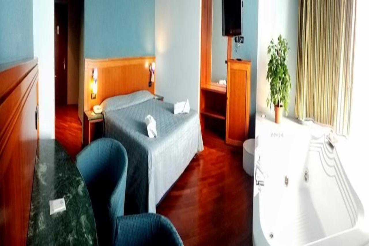 Hotel Michelangelo Palace & Spa Terni Eksteriør bilde