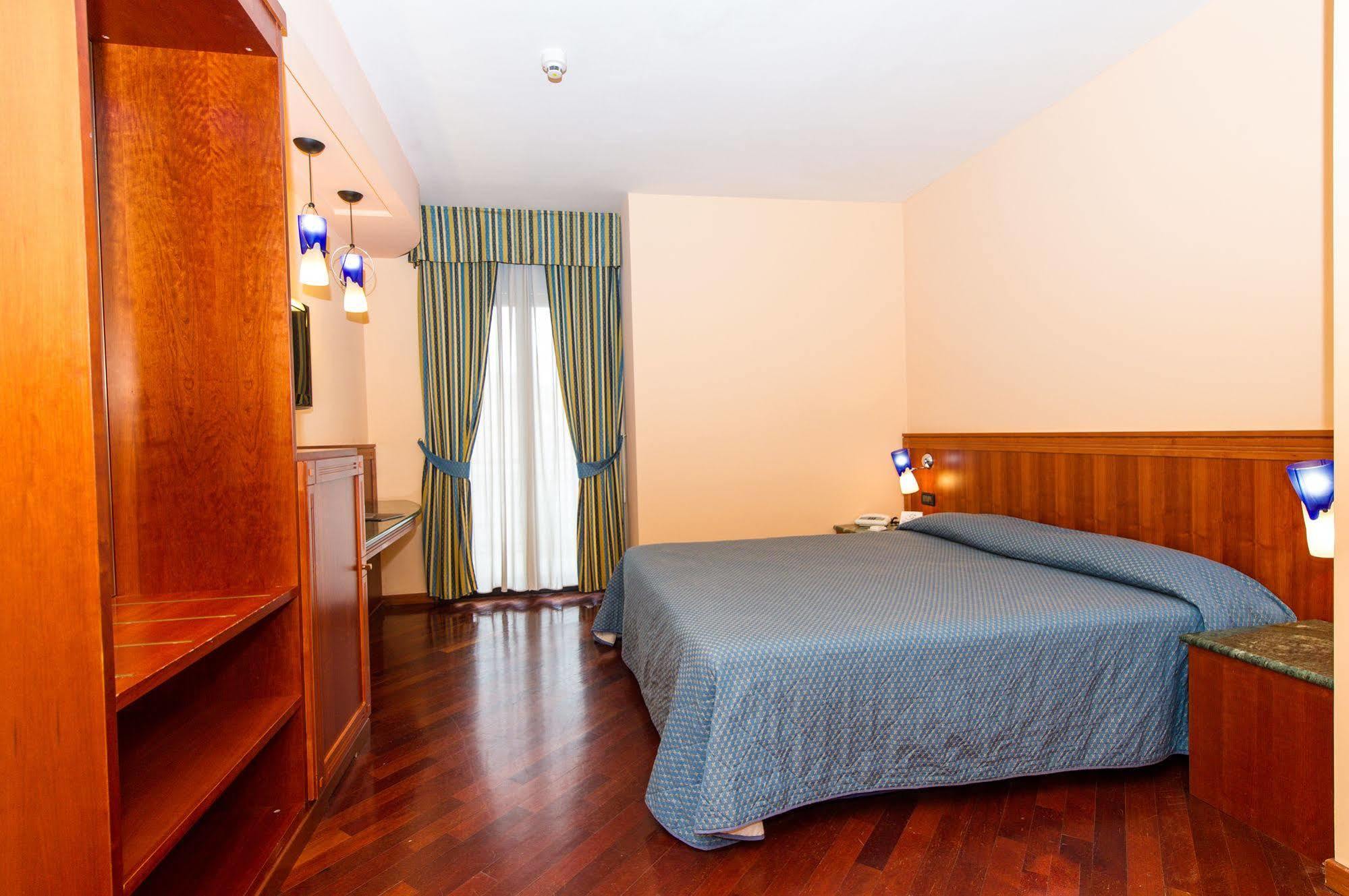 Hotel Michelangelo Palace & Spa Terni Eksteriør bilde