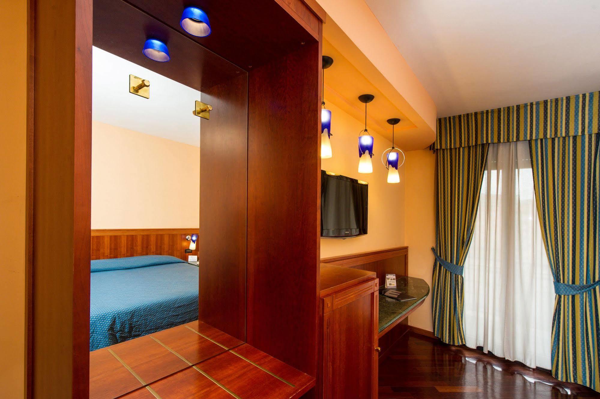 Hotel Michelangelo Palace & Spa Terni Eksteriør bilde