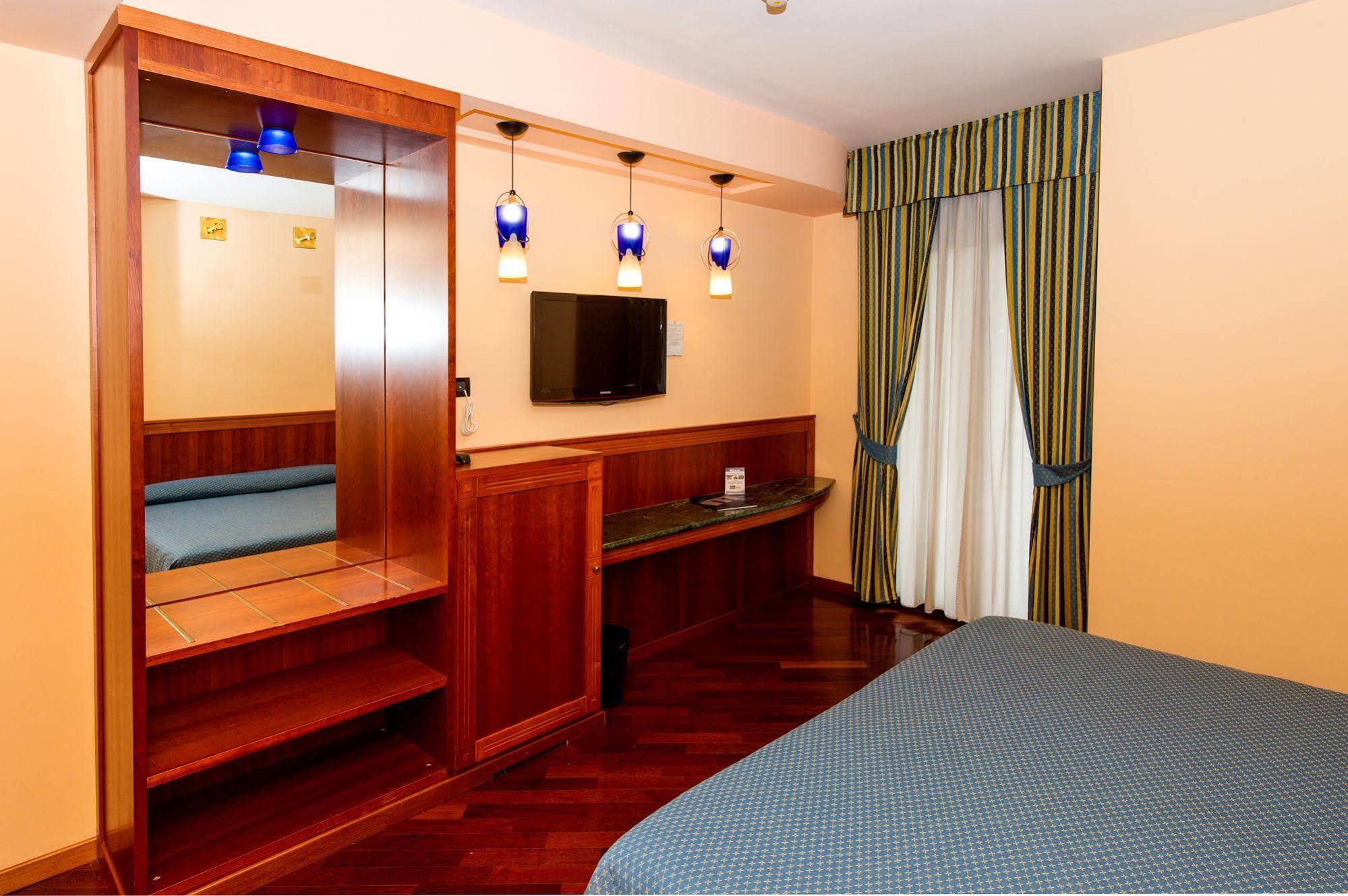 Hotel Michelangelo Palace & Spa Terni Eksteriør bilde